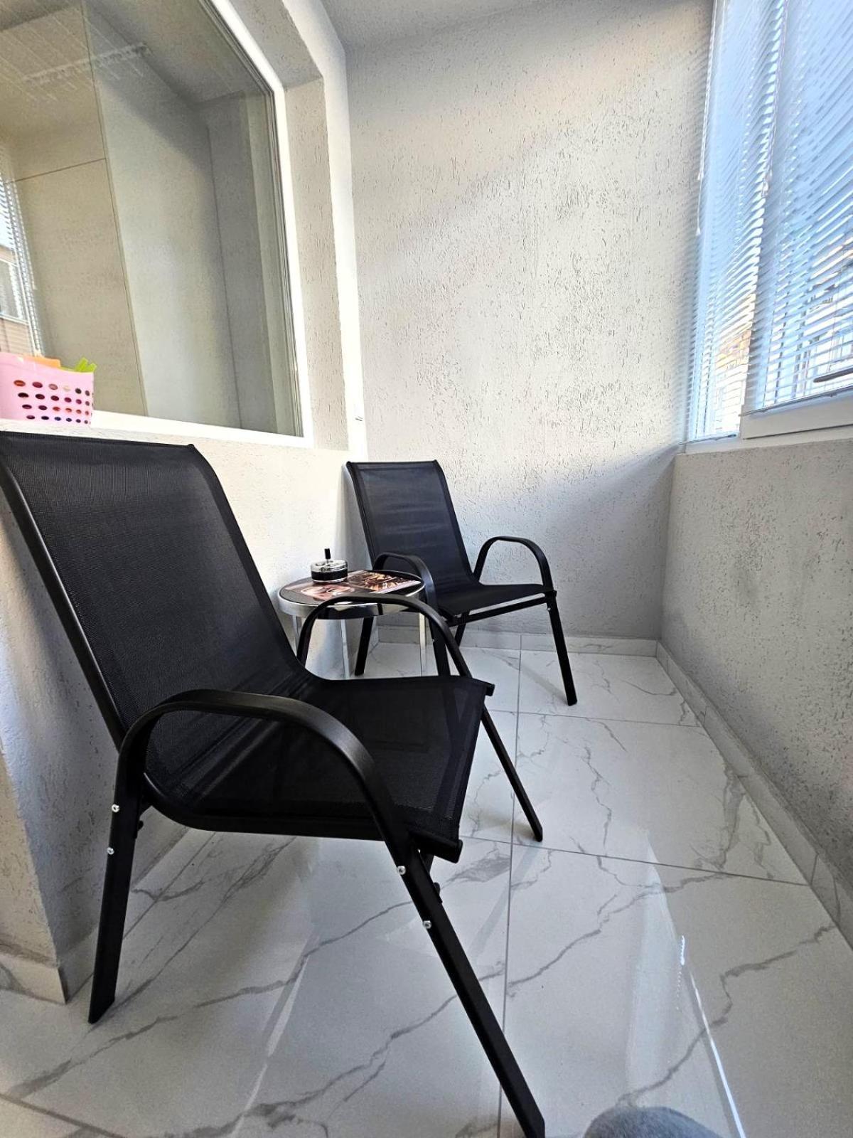 Apartment Bohemi With Free Parking Burgas City Exteriér fotografie